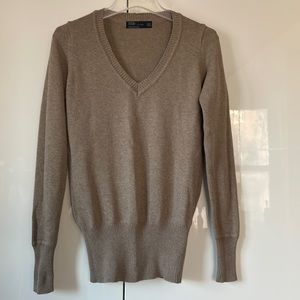 Zara Women’s V-Neck Sweater Color- Light Brown Size-Medium NWOT